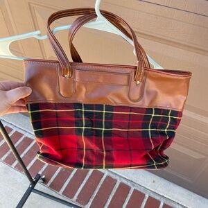 Vintage Plaid faux leather purse. In great condition with minimal wear